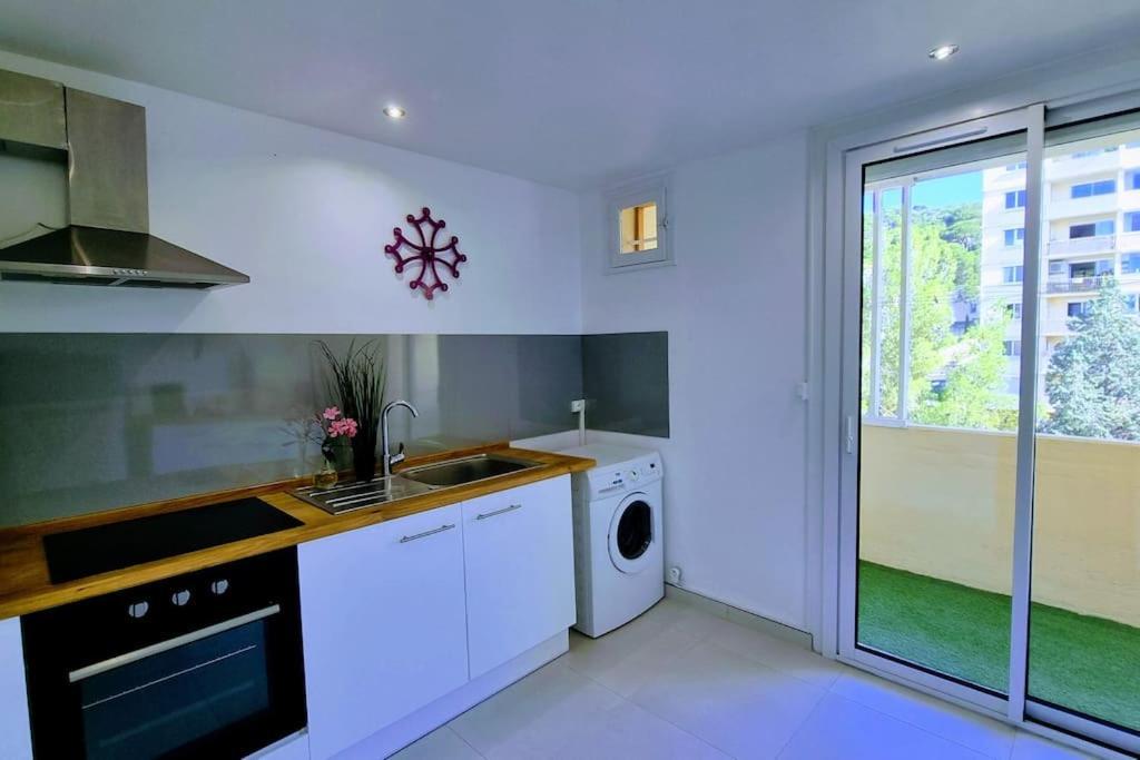 Le Clerville Renove Terrasse Climatisation Parking Sete Exterior photo